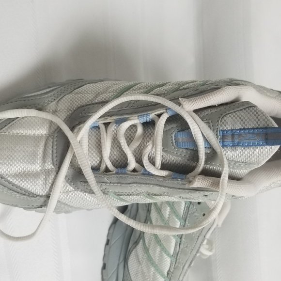 Reebok Sneakers Ladies Size 8.5 - Picture 3 of 8